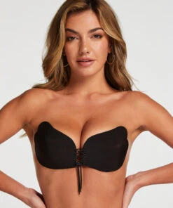 Push-up Bra With Wing - Black