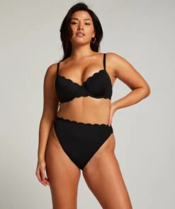 High-cut Scallop Bikini Bottoms - Black