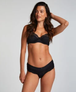 Sophie Boxerthong - Black