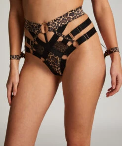 Entice Brazilian - Black