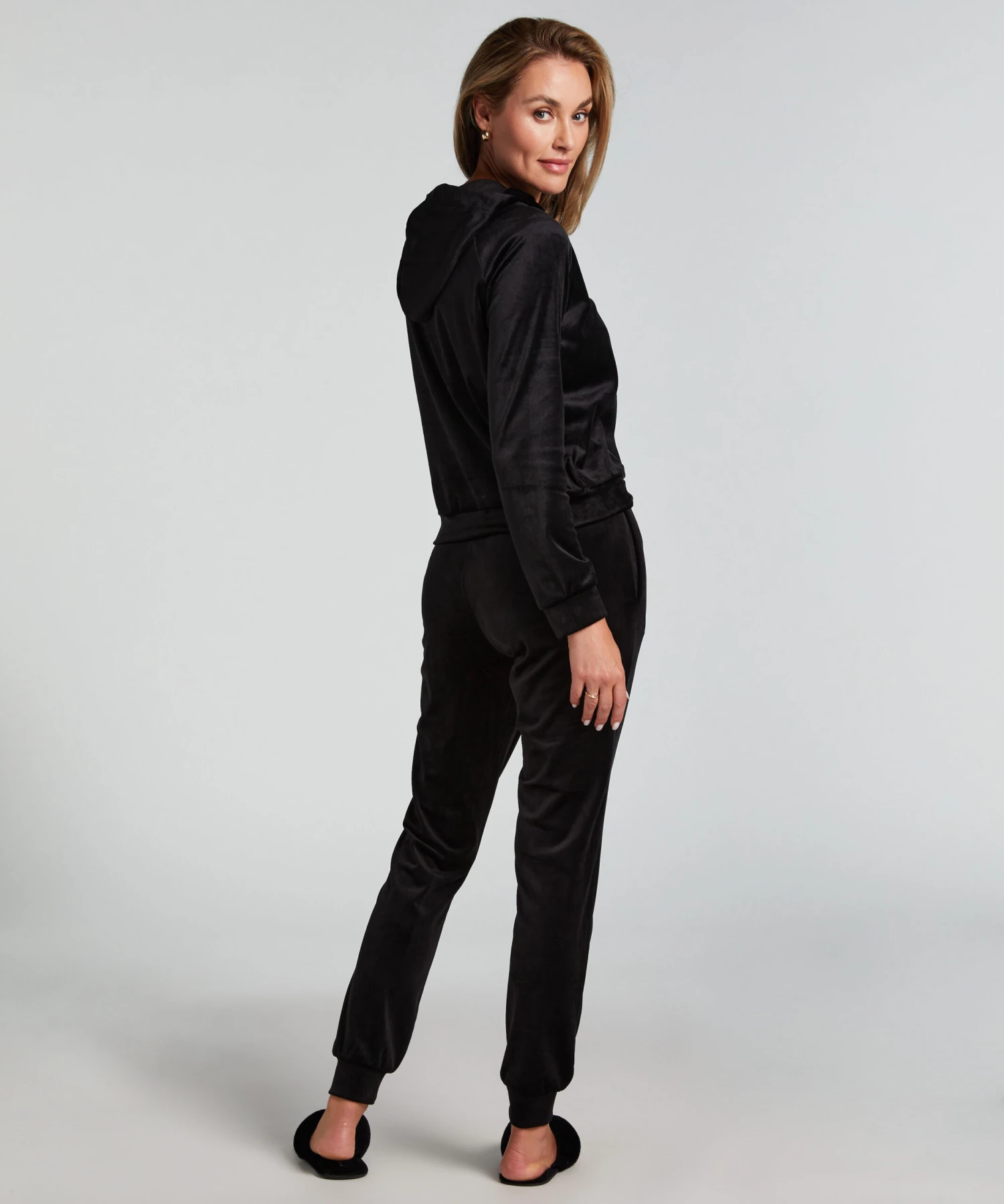 Velours Jogging Pants - Black 3 Velours Jogging Pants - Black - Image 3