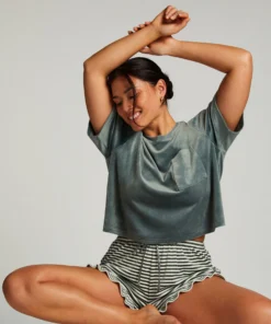 Velours Ruffle Shorts - Green