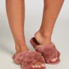 Fake Fur Sliders - Pink